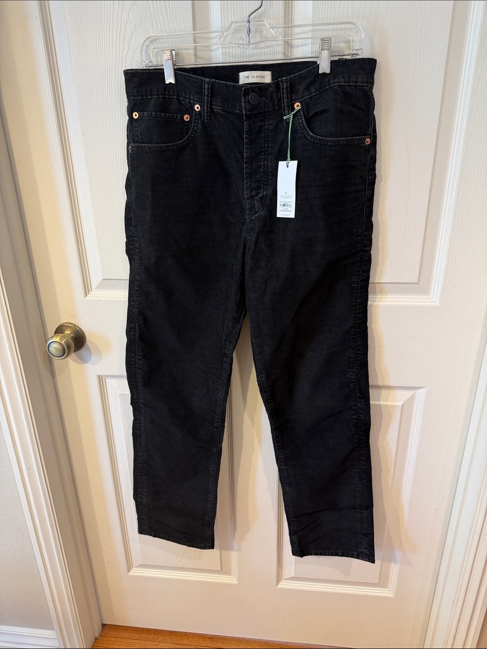 American Eagle AE77  Classic Black Corduroy  Pants Sz 32/32 NWT Box23